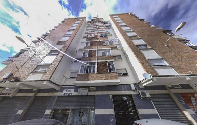 Local comercial en Venta en C/ Alpargaterito en Dos Hermanas - Nuevo San Andrés