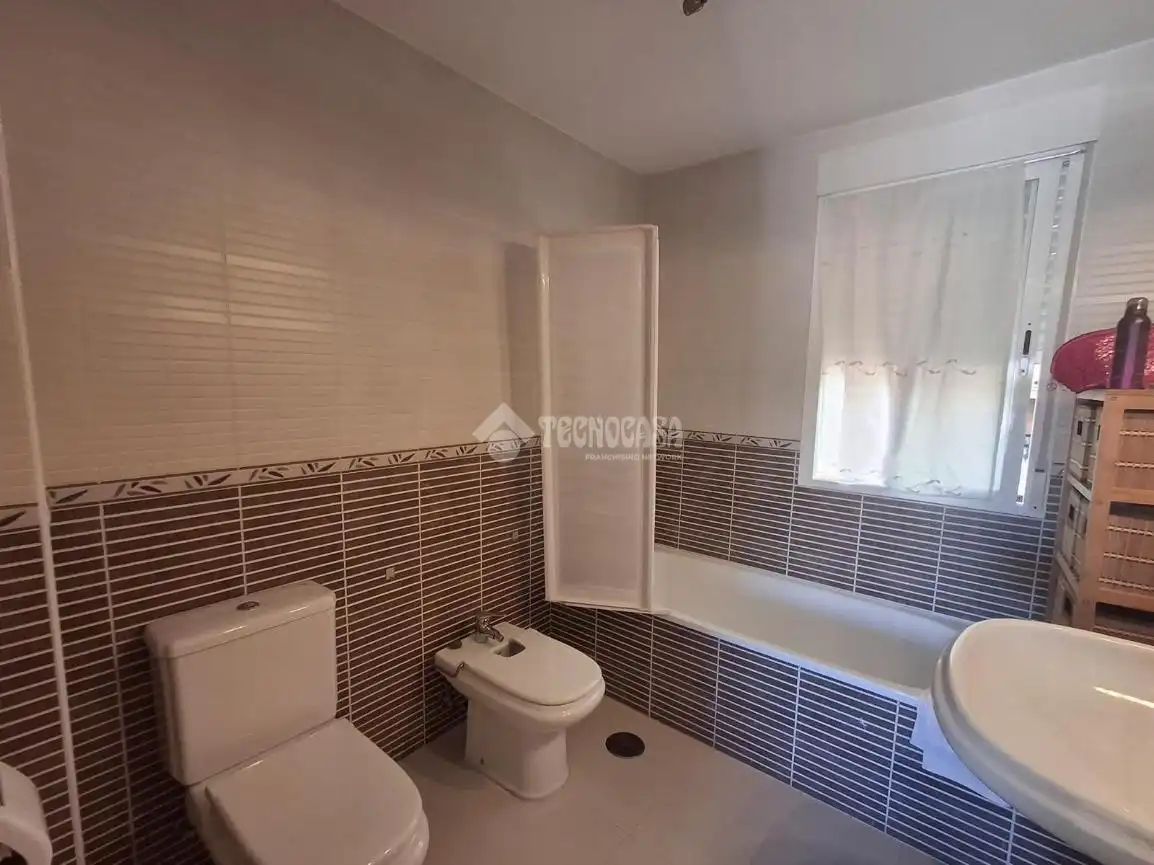 Bathroom of Flat for sale in La Carolina