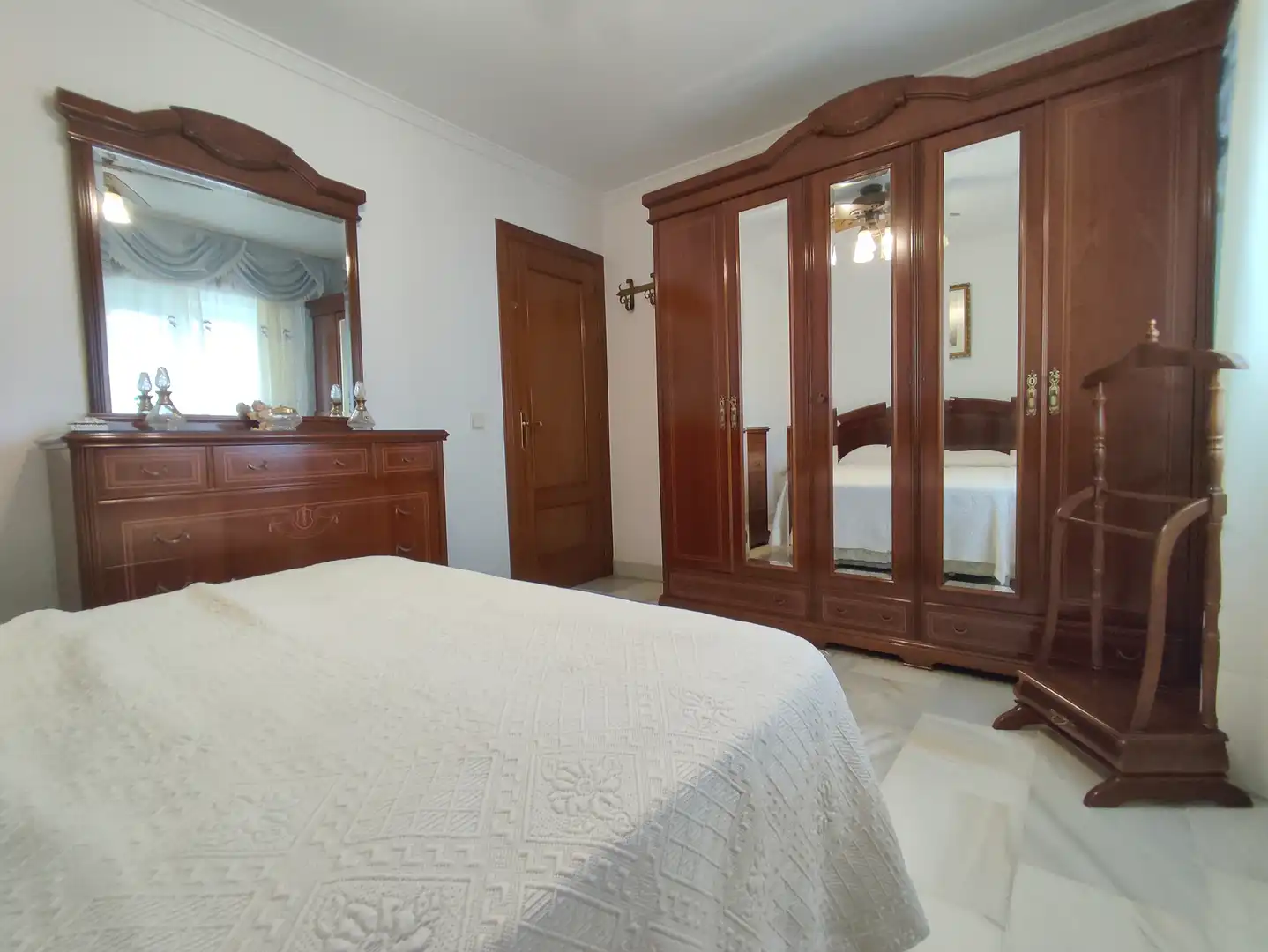 Habitación de Piso en venta en Málaga con Aire acondicionado, Terraza y Trastero