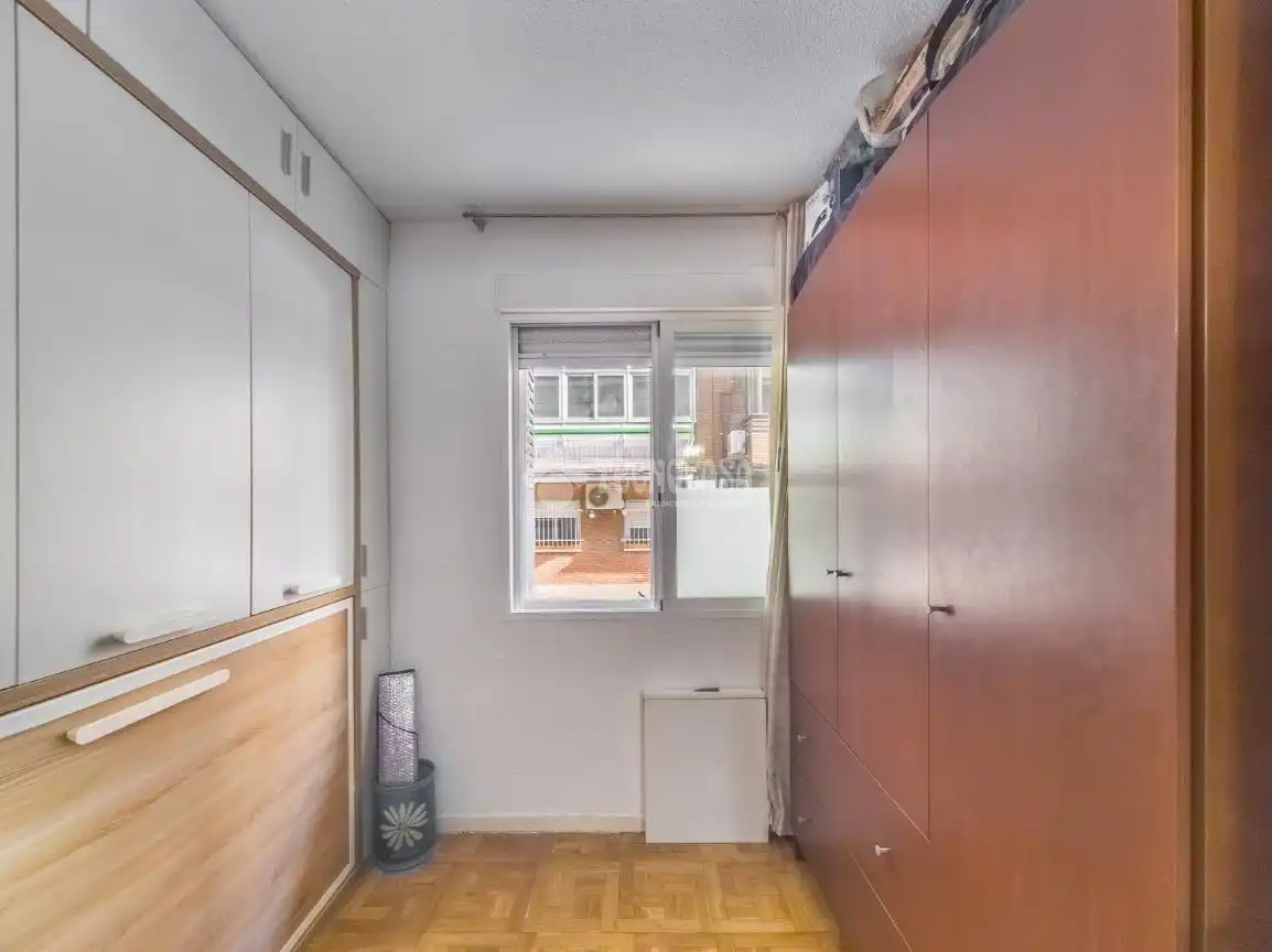 Habitación de Piso en venta en Madrid con Aire acondicionado y Calefacción