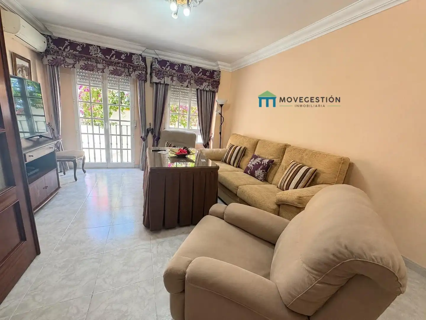 Sala de estar de Piso en venta en Ubrique con Terraza