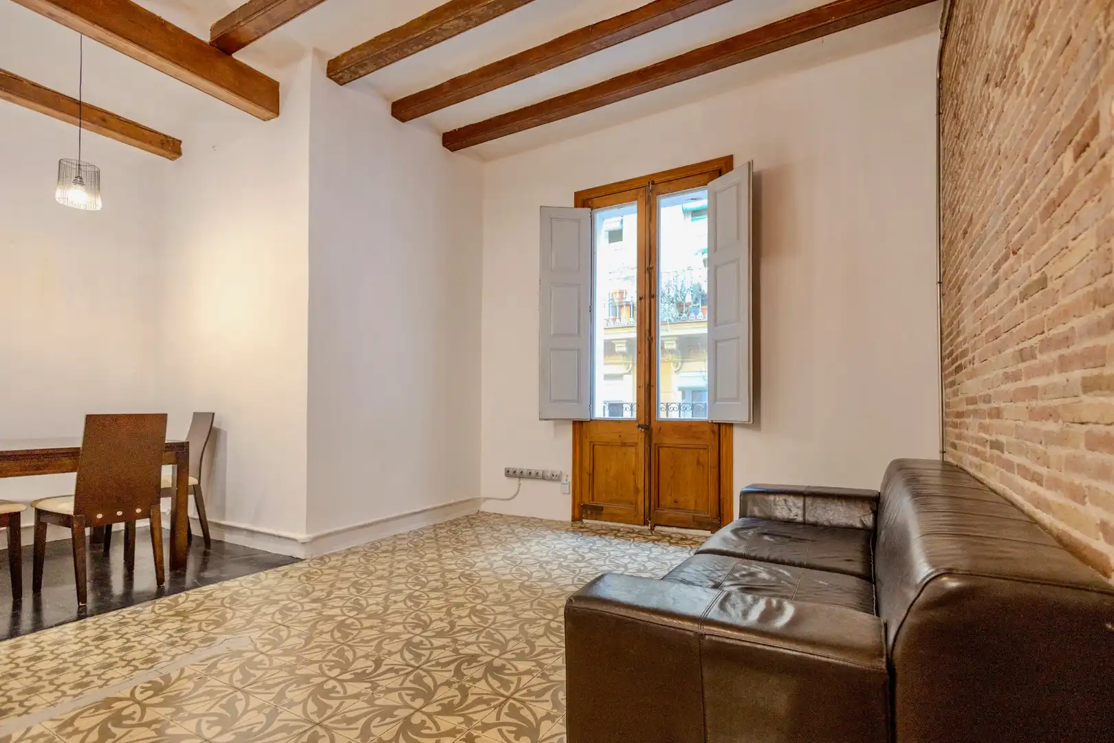 Sala de estar de Piso en venta en Barcelona con Aire acondicionado, Calefacción y Horno