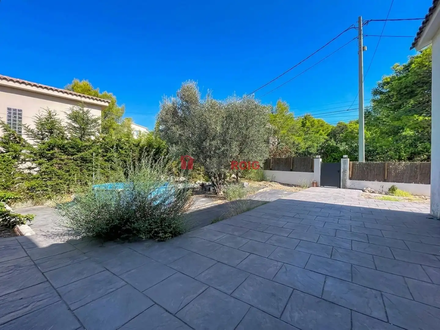 Detached house with garden for sale in Olivella