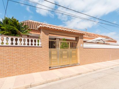 Vista exterior de Casa o xalet en venda en Daimús amb Aire condicionat i Balcó