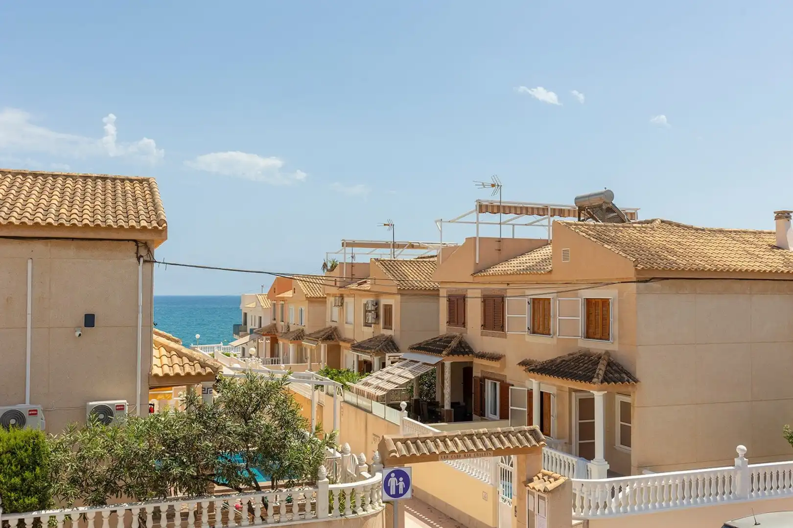Vista exterior de Finca rústica en venta en Torrevieja con Terraza, Trastero y Amueblado