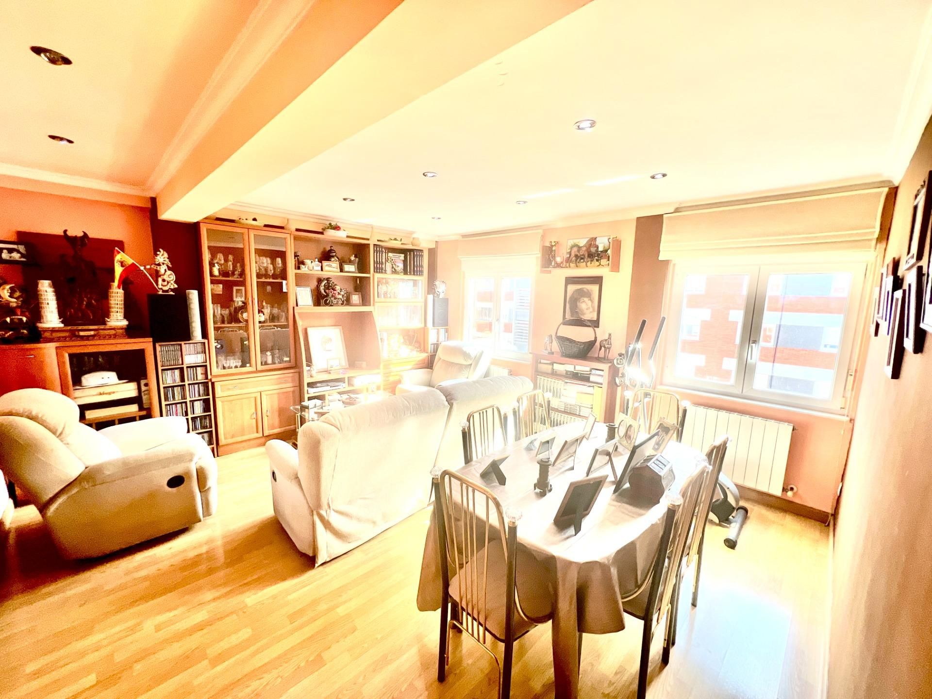 Living room of Flat for sale in Langreo  with Heating and Storage room