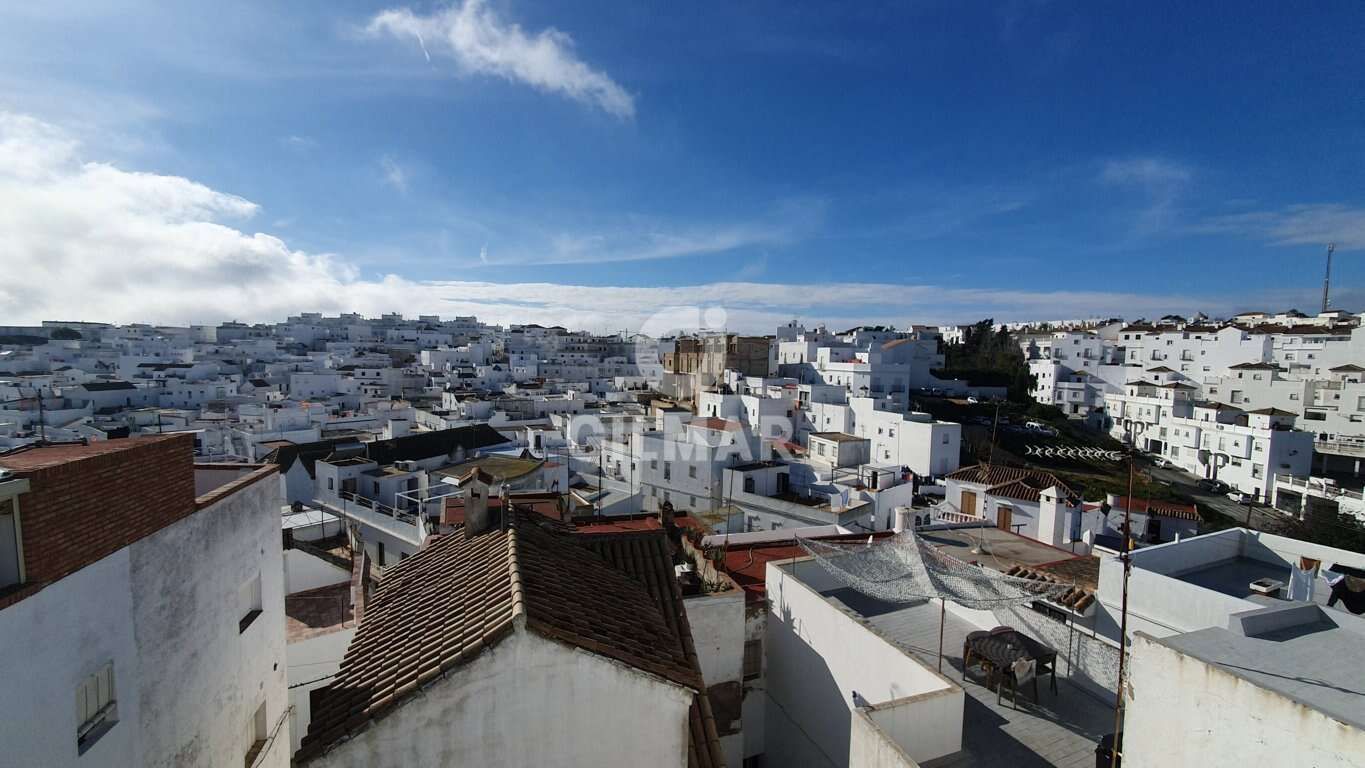 Vista exterior de Pis en venda en Vejer de la Frontera amb Traster i Balcó