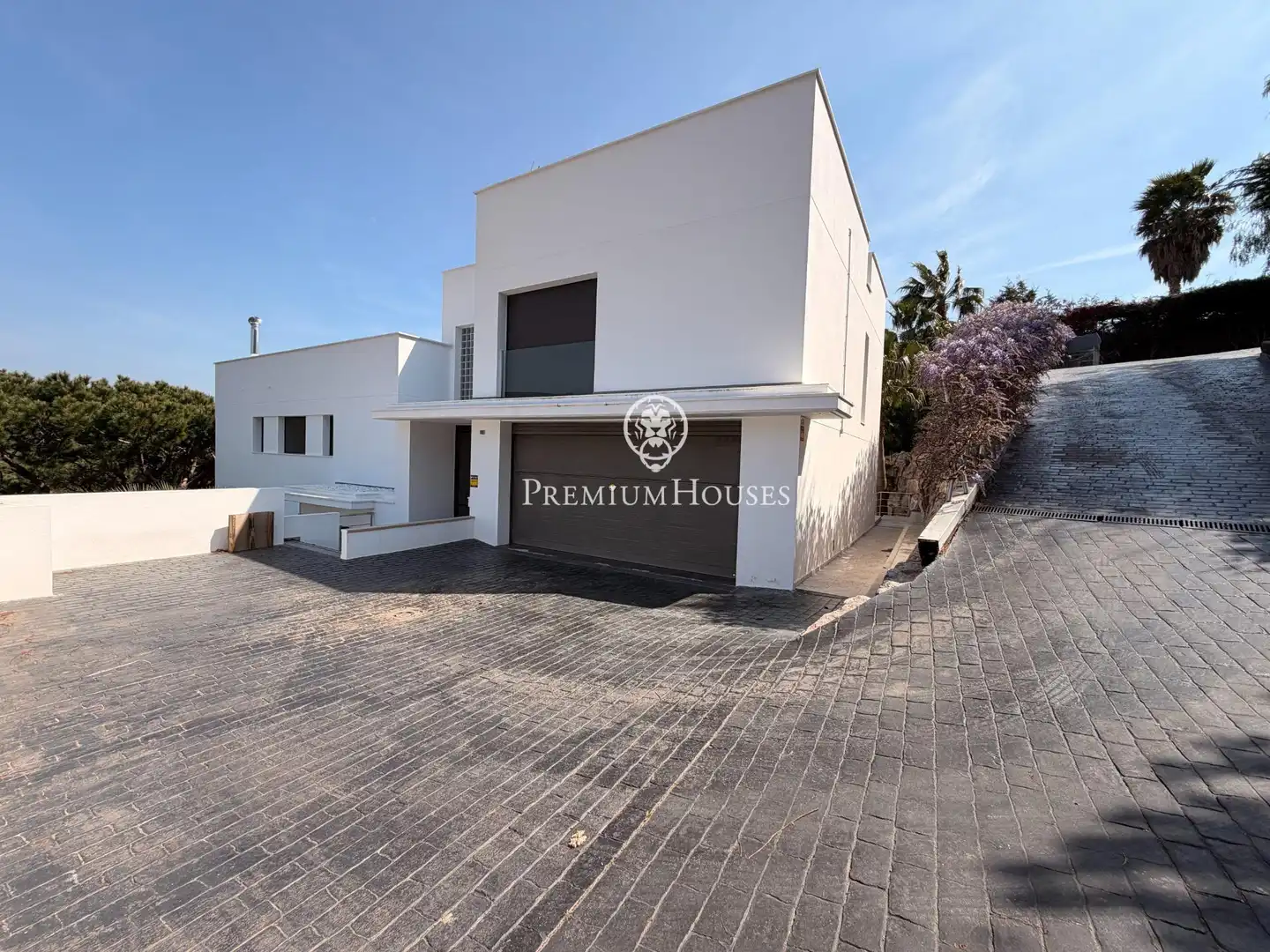 Exterior view of Houses for sale in Sant Andreu de Llavaneres  with Heating, Private garden and Parquet flooring