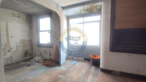 Foto 2 de Piso en venta en Travesía Travesía de las Escolas Públicas, Centro - Areal, Vigo