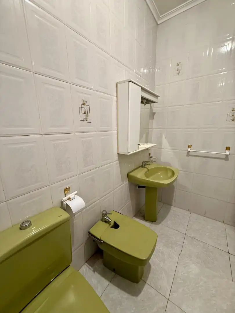 Baño de Casa adosada en venta en Picassent con Calefacción, Terraza y Amueblado