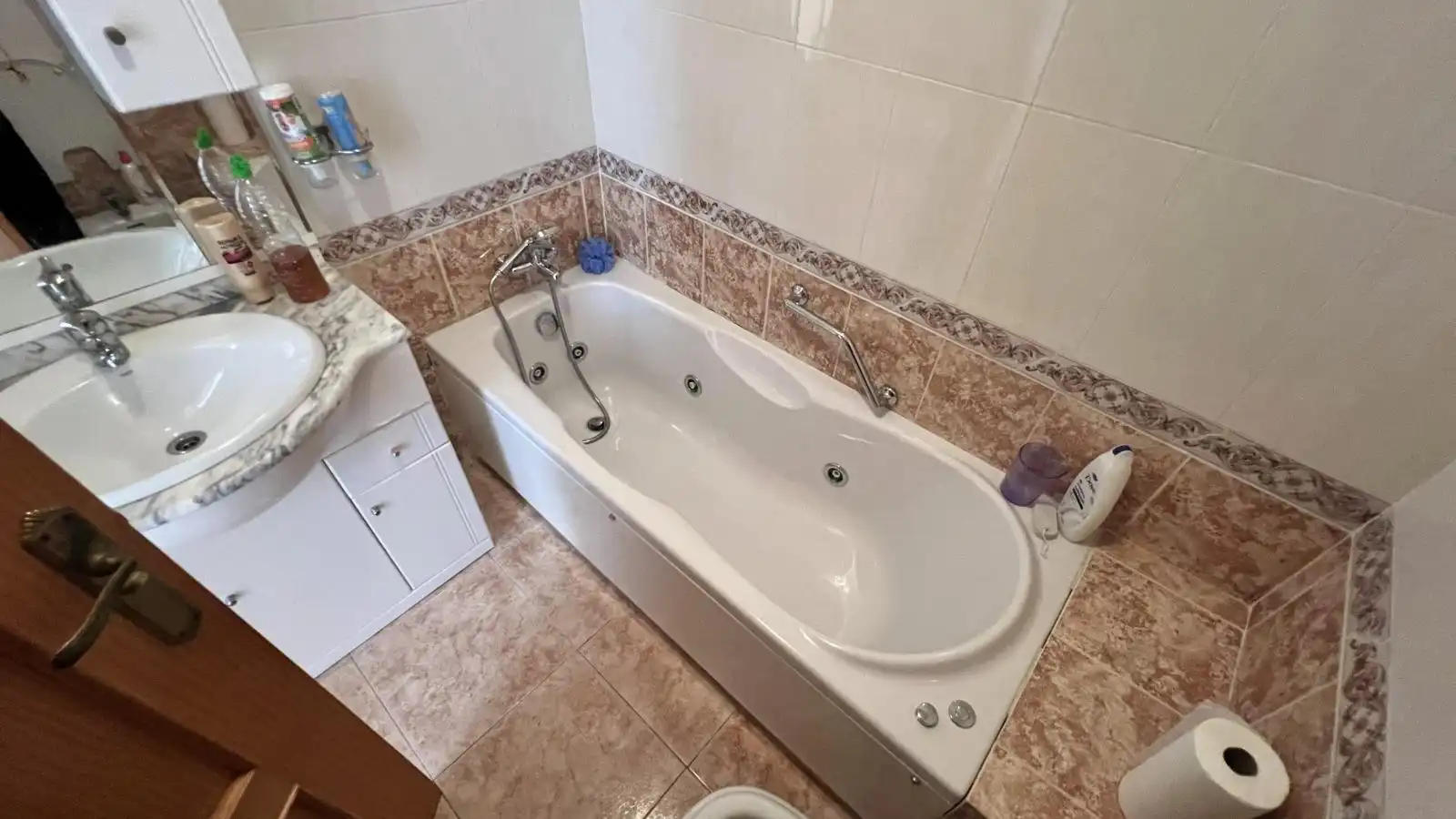 Baño de Casa adosada en venta en Torrevieja con Aire acondicionado, Jardín privado y Terraza