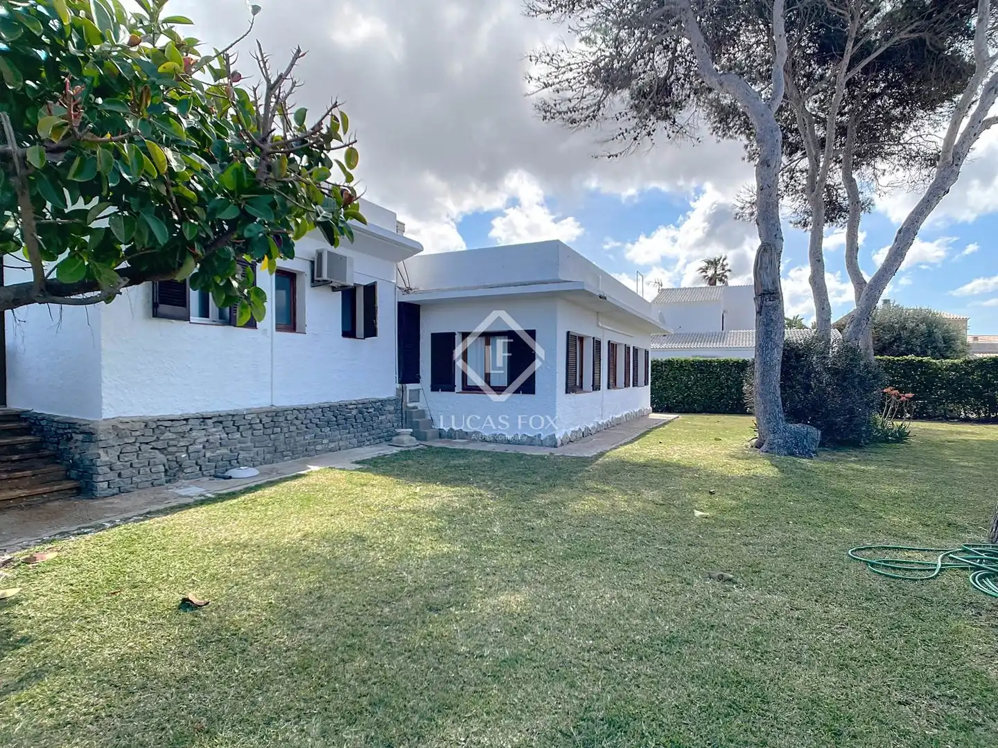 Vista exterior de Casa o xalet en venda en Ciutadella de Menorca amb Aire condicionat, Traster i Piscina