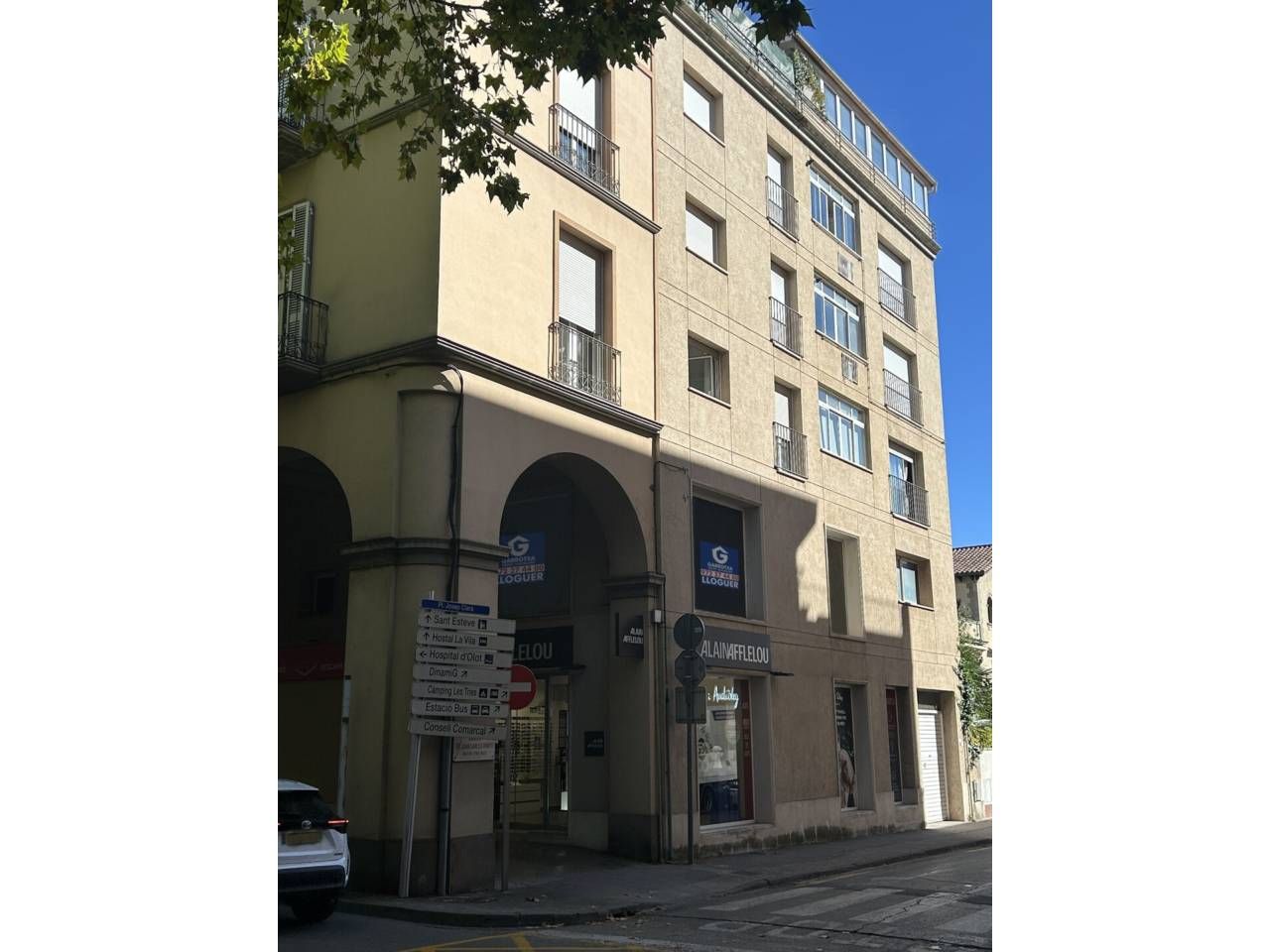 Premises to rent in Clarà, 1