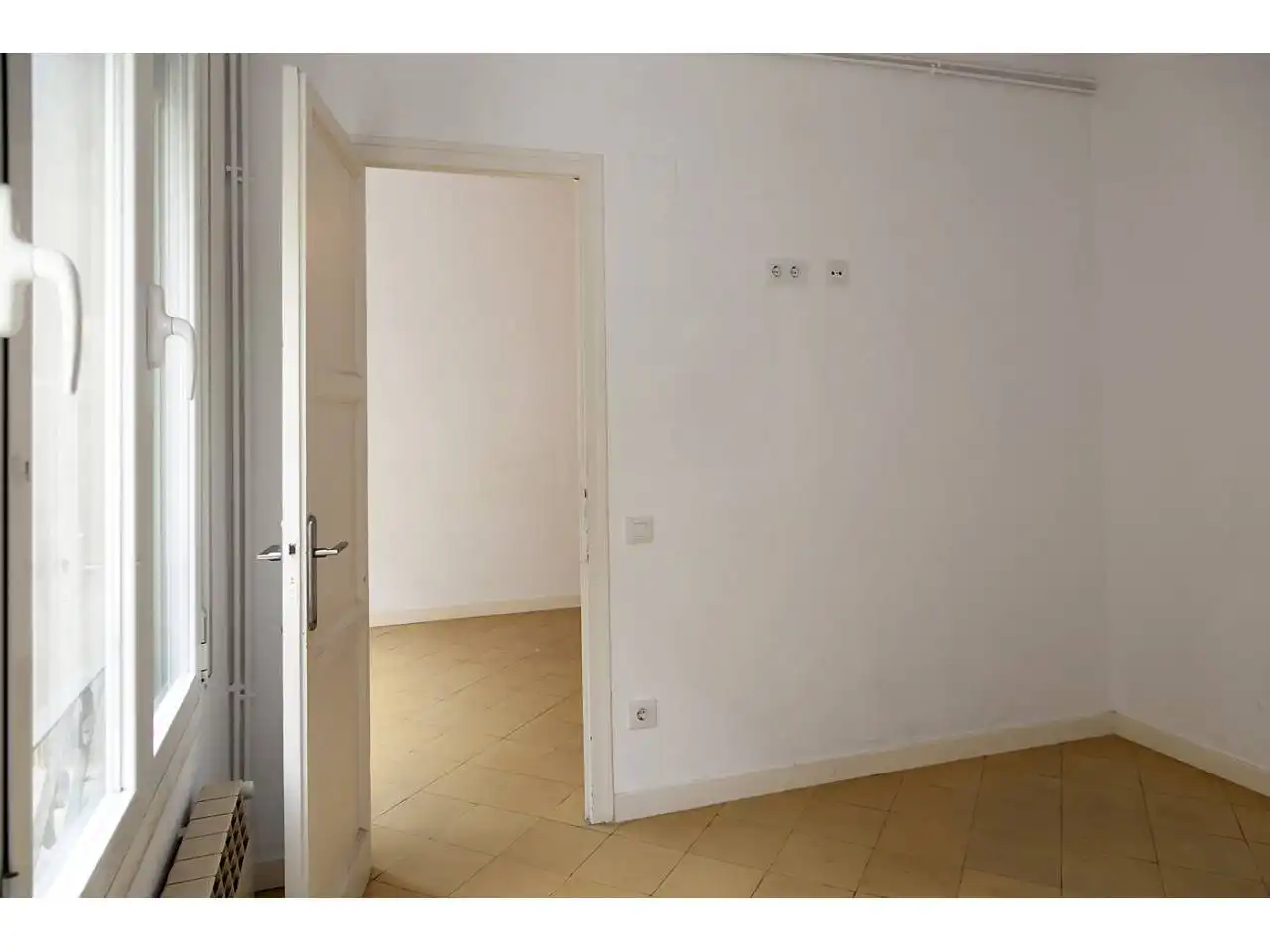 Piso con ascensor en venta en Calle Casanova, imagen 5