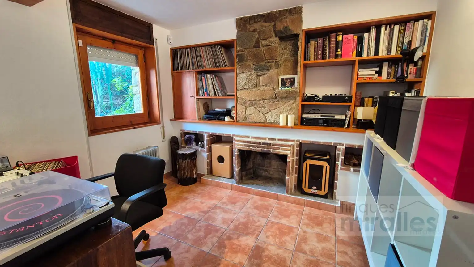 Sala d'estar de Casa o xalet en venda en Vilassar de Dalt amb Calefacció, Jardí privat i Terrassa