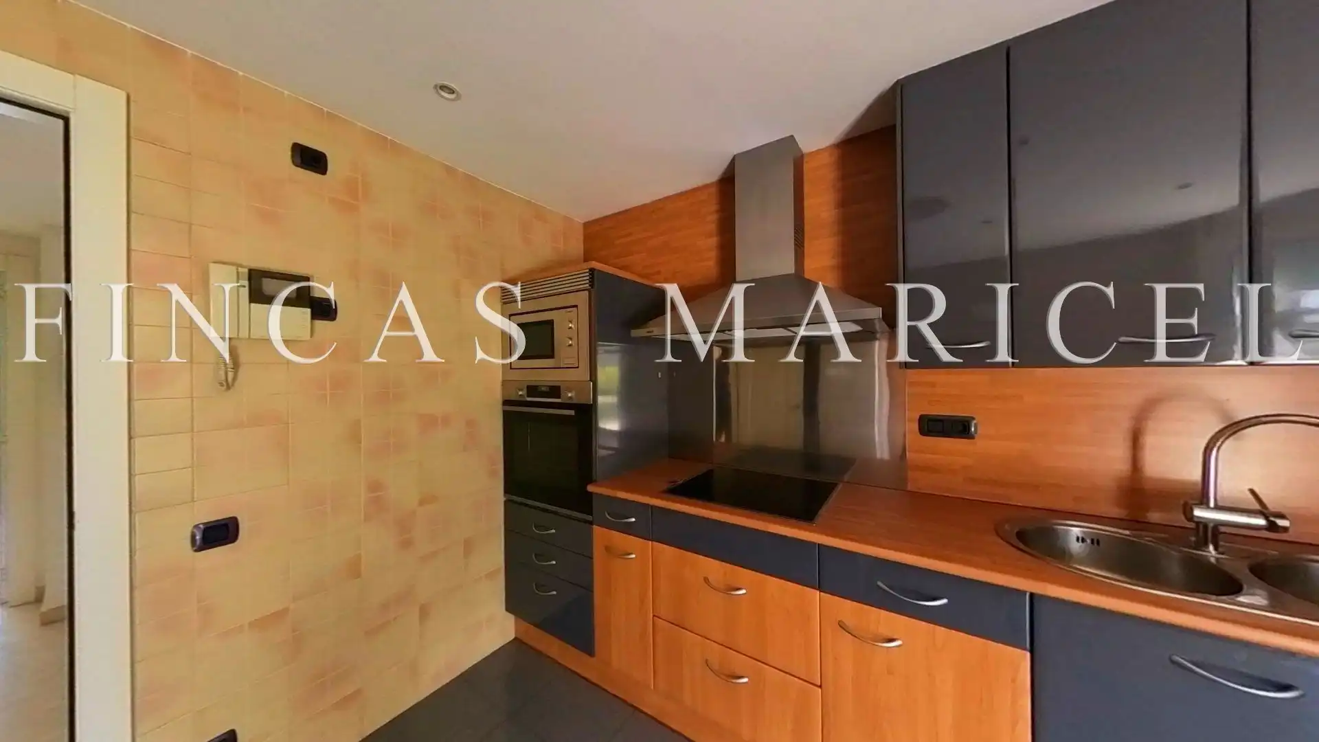 Flat for sale in Can Girona - Terramar - Vinyet