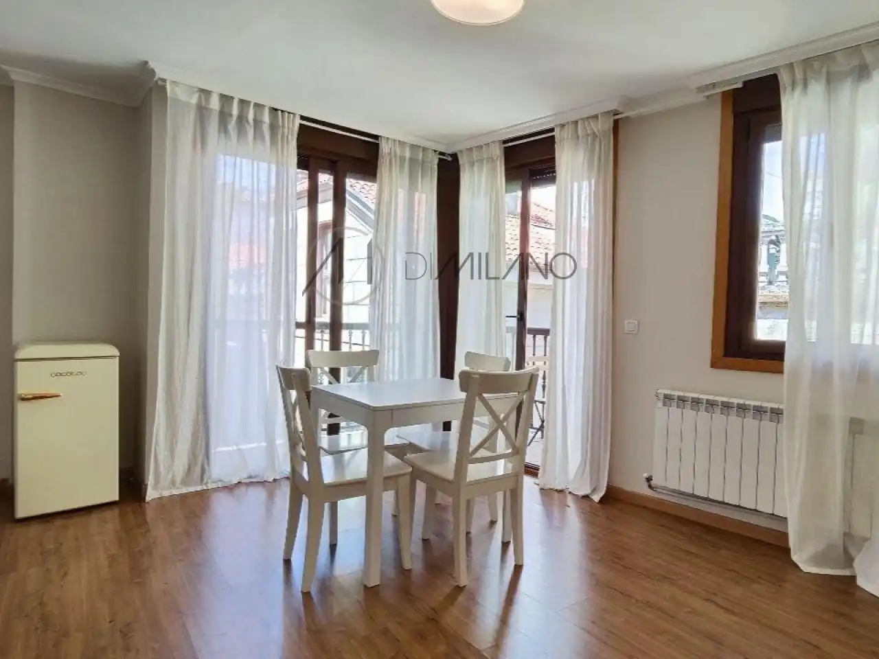 Dining room of Houses for sale in Cangas pueblo