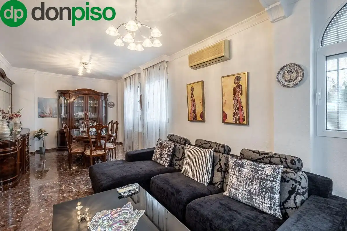 Living room of Houses for sale in Granada  with Air Conditioner, Heating and Terrace