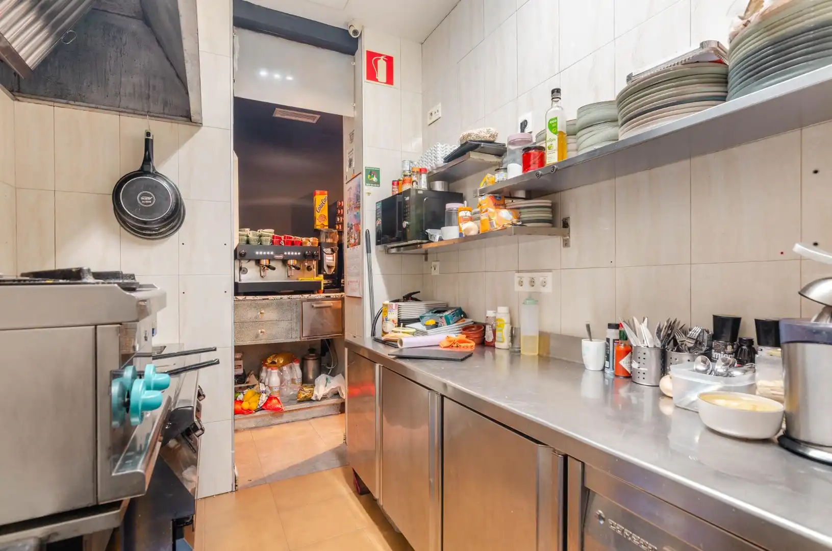 Cocina de Local de alquiler en Gijón  con Aire acondicionado