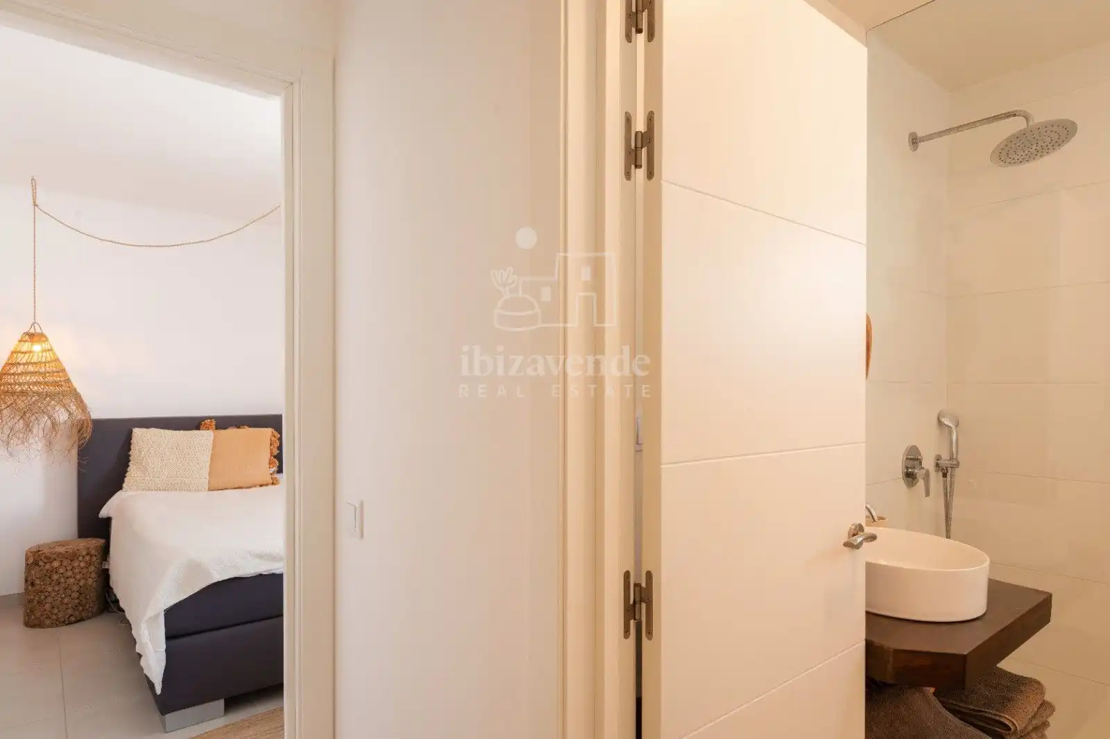 Dormitori de Casa adosada en venda en Santa Eulària des Riu amb Aire condicionat, Terrassa i Moblat