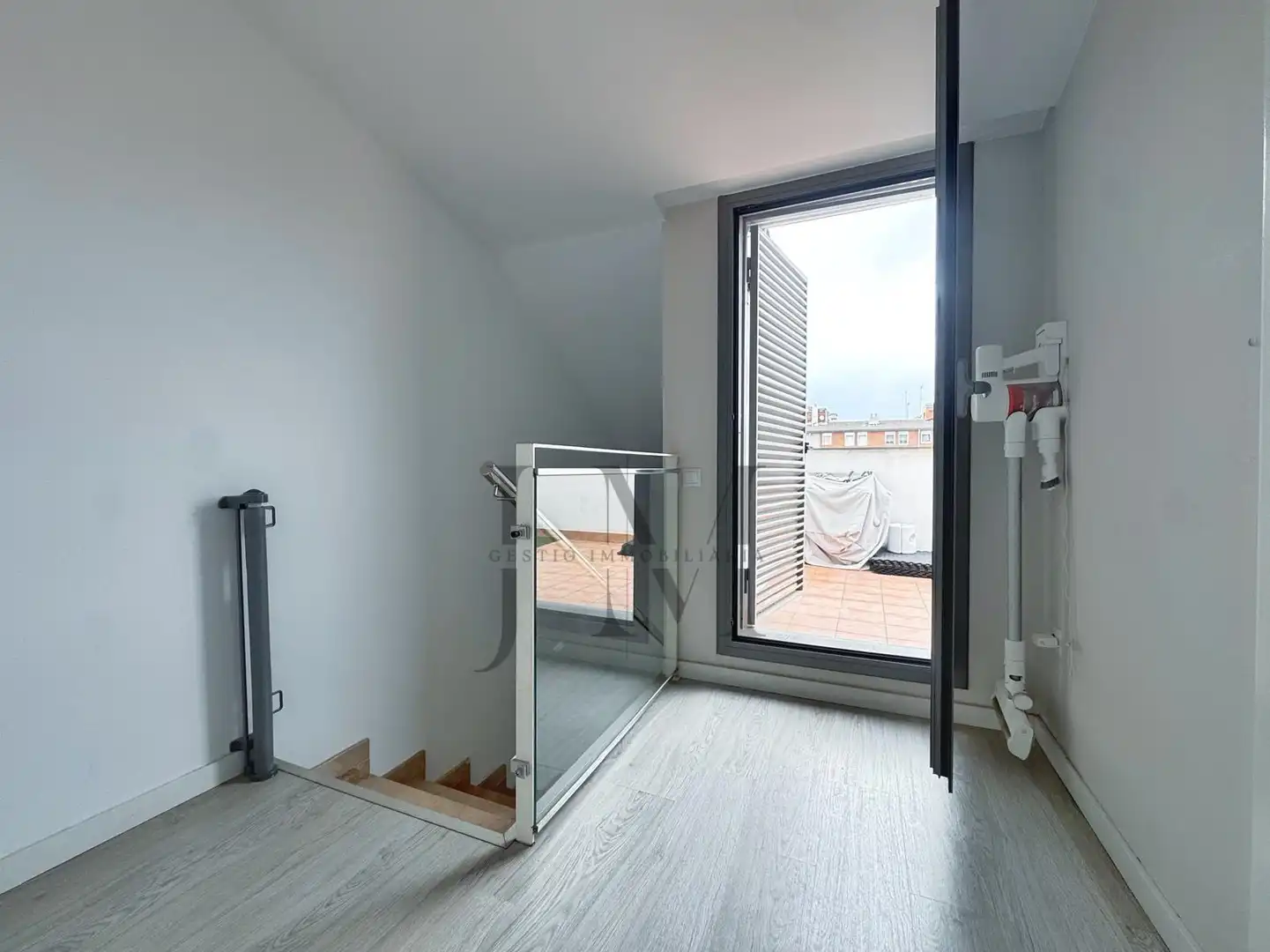 Balcony of Duplexes for sale in Terrassa  with Air Conditioner, Heating and Parquet flooring