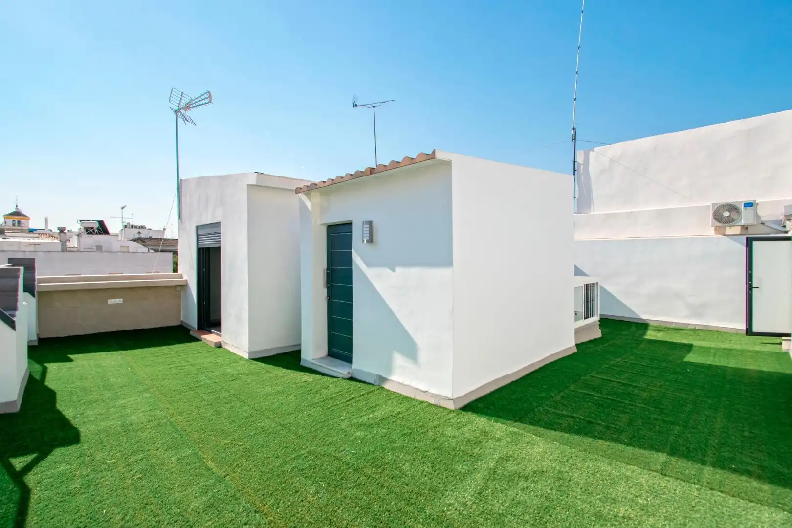 Piso con terraza en venta en Casco Antiguo, imagen 2