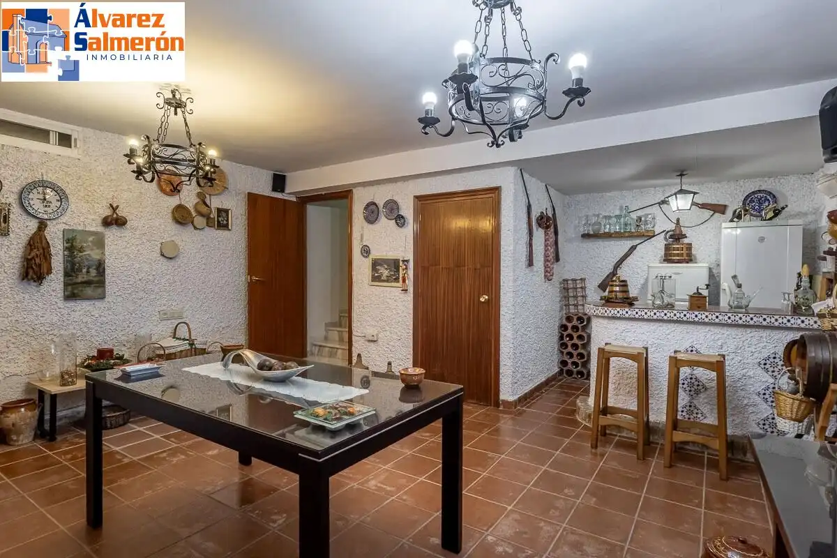 Houses for sale in Granada  with Air Conditioner, Heating and Terrace
