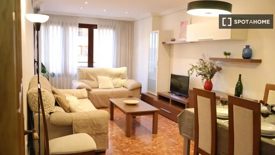 Living room of Flat for rent in Valencia  with Air Conditioner, Heating and Furnished