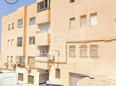 Wohnung mit Balkon zum Verkauf in Calle Gádor 3
