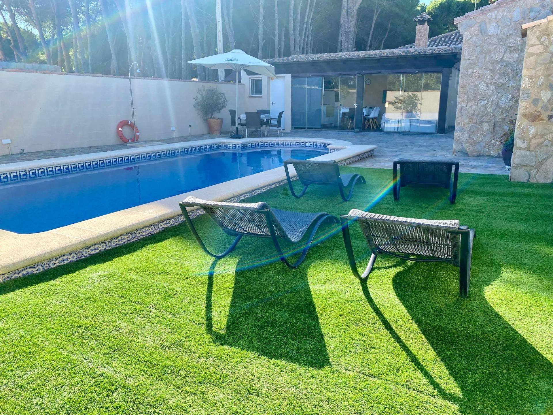 Swimming pool of House or chalet for sale in Chiclana de la Frontera  with Air Conditioner and Swimming Pool