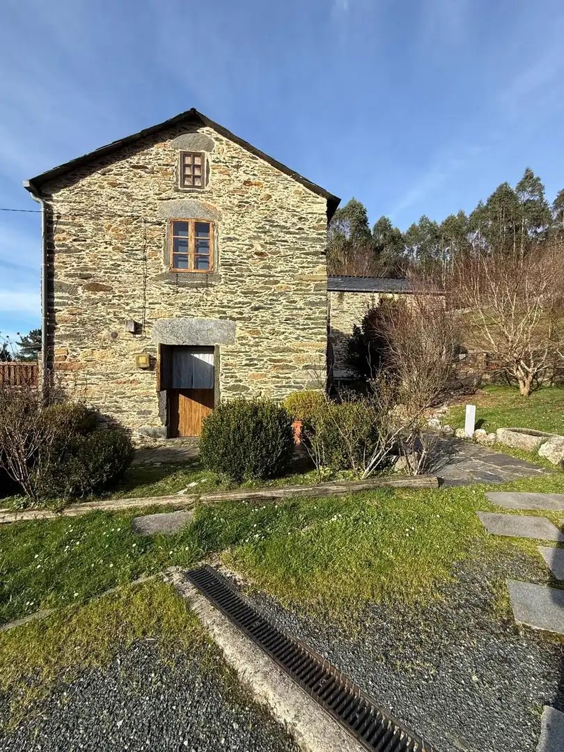 Vista exterior de Finca rústica en venta en Monfero con Calefacción, Jardín privado y Amueblado