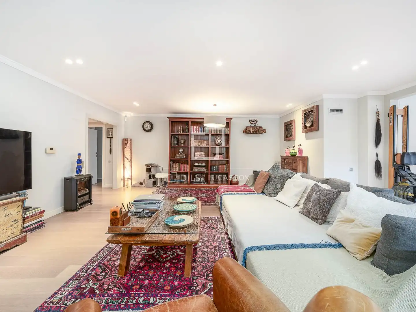 Wohnzimmer von Wohnung zum Verkauf in Barcelona mit Klimaanlage, Heizung und Terrasse
