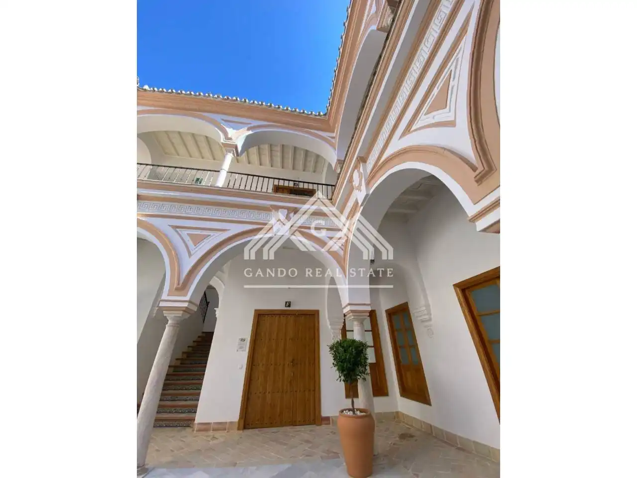 Vista exterior de Piso en venta en Utrera con Aire acondicionado, Jardín privado y Terraza