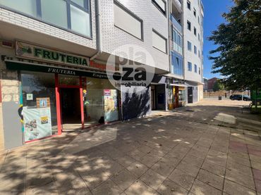 Local comercial de lloguer a FRANCISCO ENZINAS
