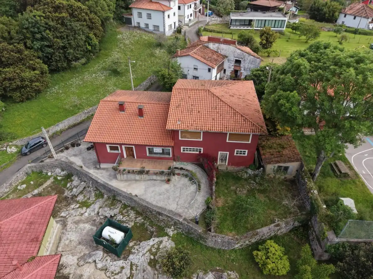 Haus mit Garten zum Verkauf in Celorio - Poó - Parres, imagen 5