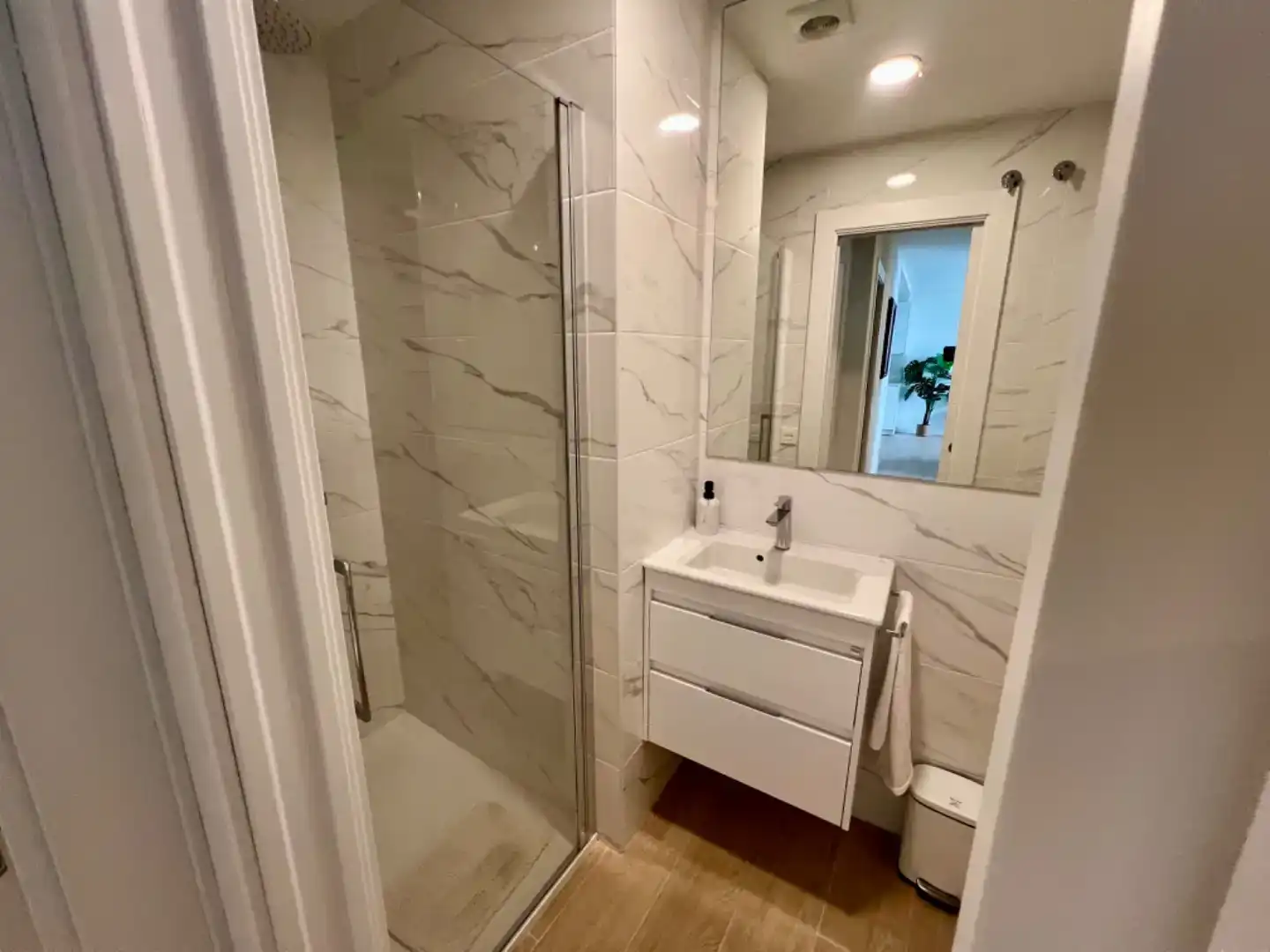 Bathroom of Flat for rent in Almuñécar  with Air Conditioner and Furnished