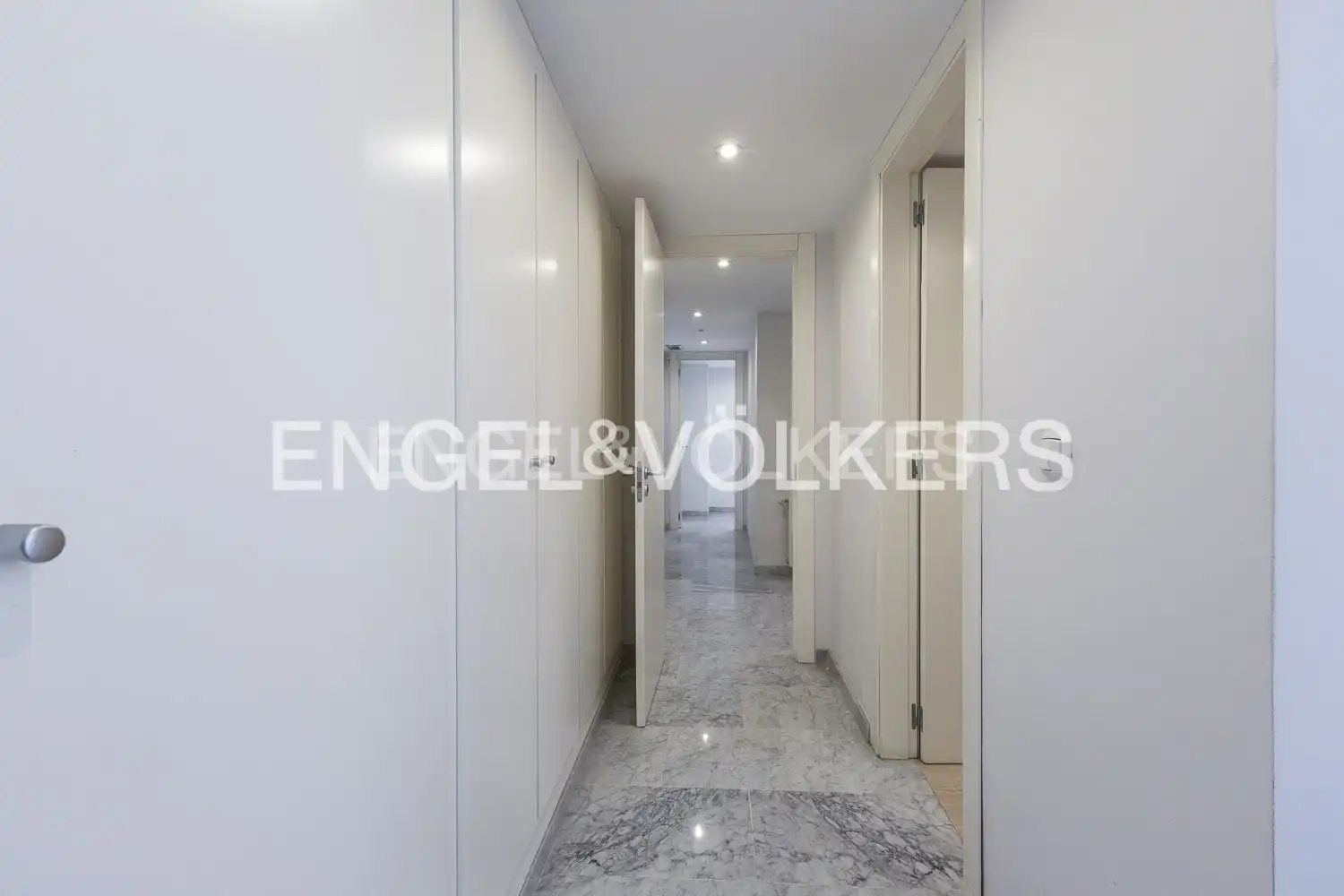 Piso en venta en Valencia con Aire acondicionado, Calefacción y Terraza