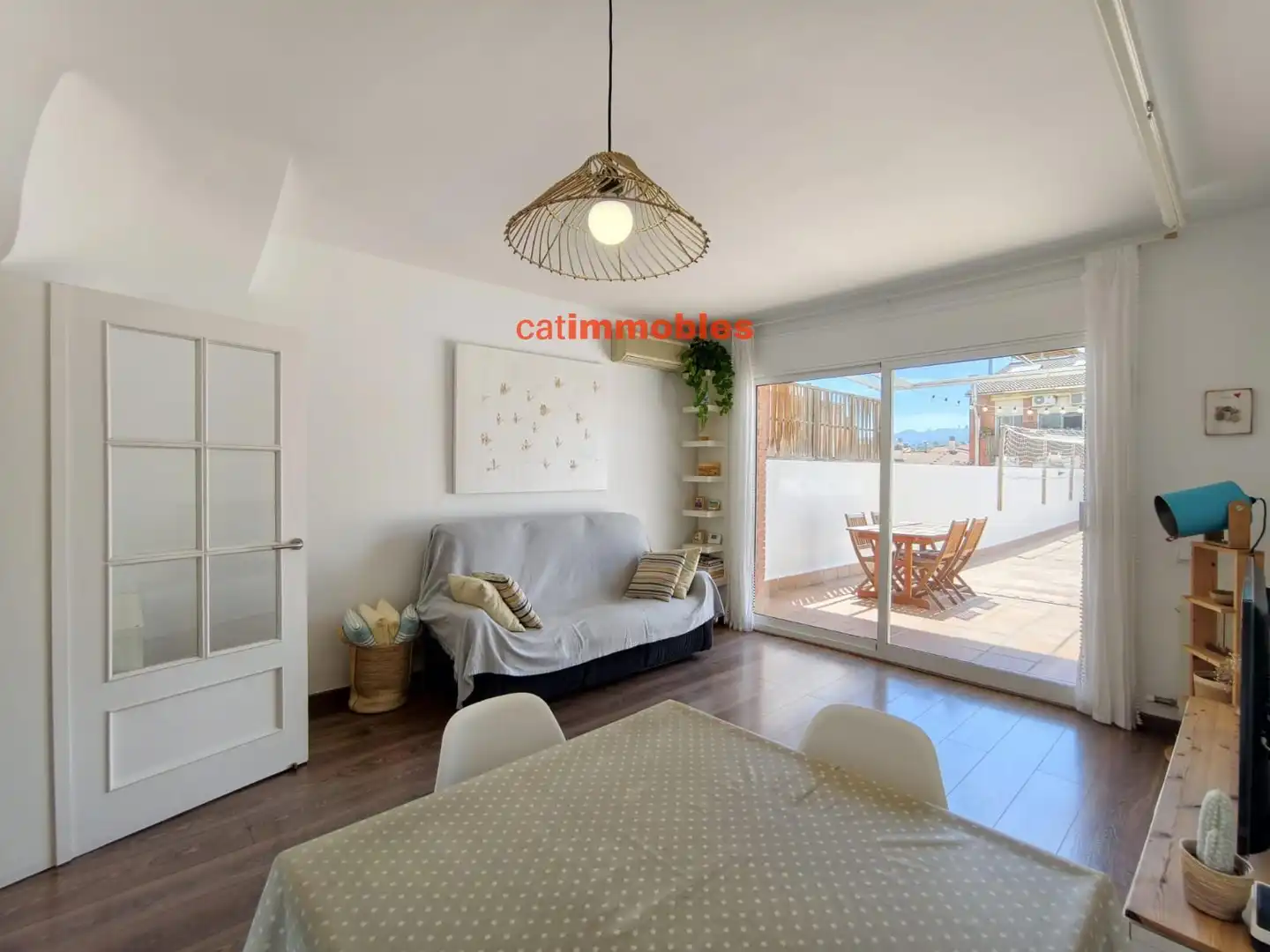 Living room of Duplexes for sale in Sant Cugat del Vallès  with Air Conditioner, Heating and Terrace