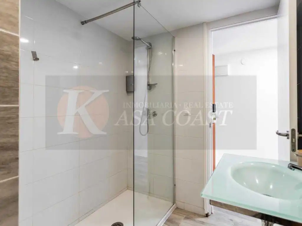 Vivienda con piscina en venta en Puerto Deportivo, imagen 18