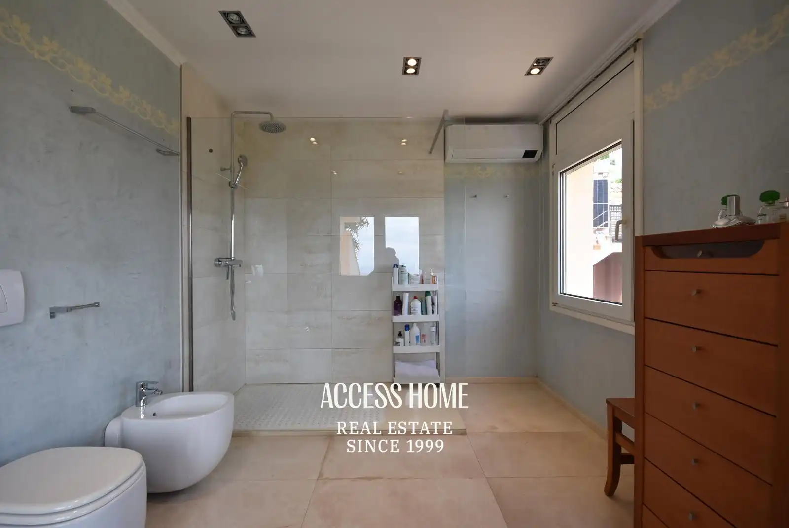 Baño de Casa o chalet en venta en Badalona con Aire acondicionado, Calefacción y Terraza