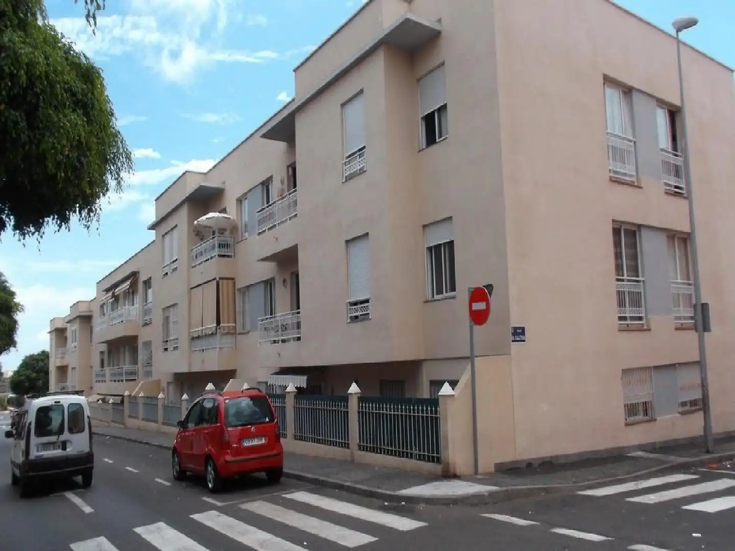 Vista exterior de Piso en venta en Arona con Trastero