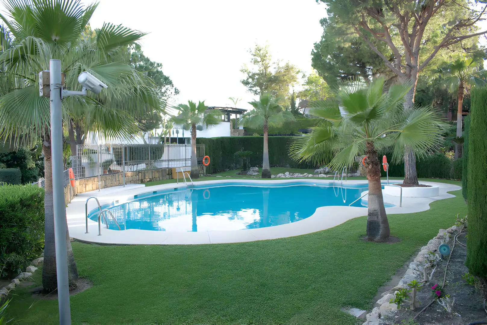 Piscina de Planta baixa en venda en Marbella amb Aire condicionat, Calefacció i Terrassa