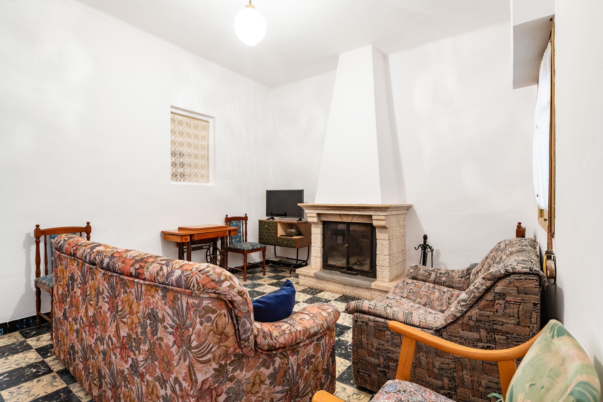 Sala d'estar de Casa adosada en venda en Vila-real amb Terrassa i Traster