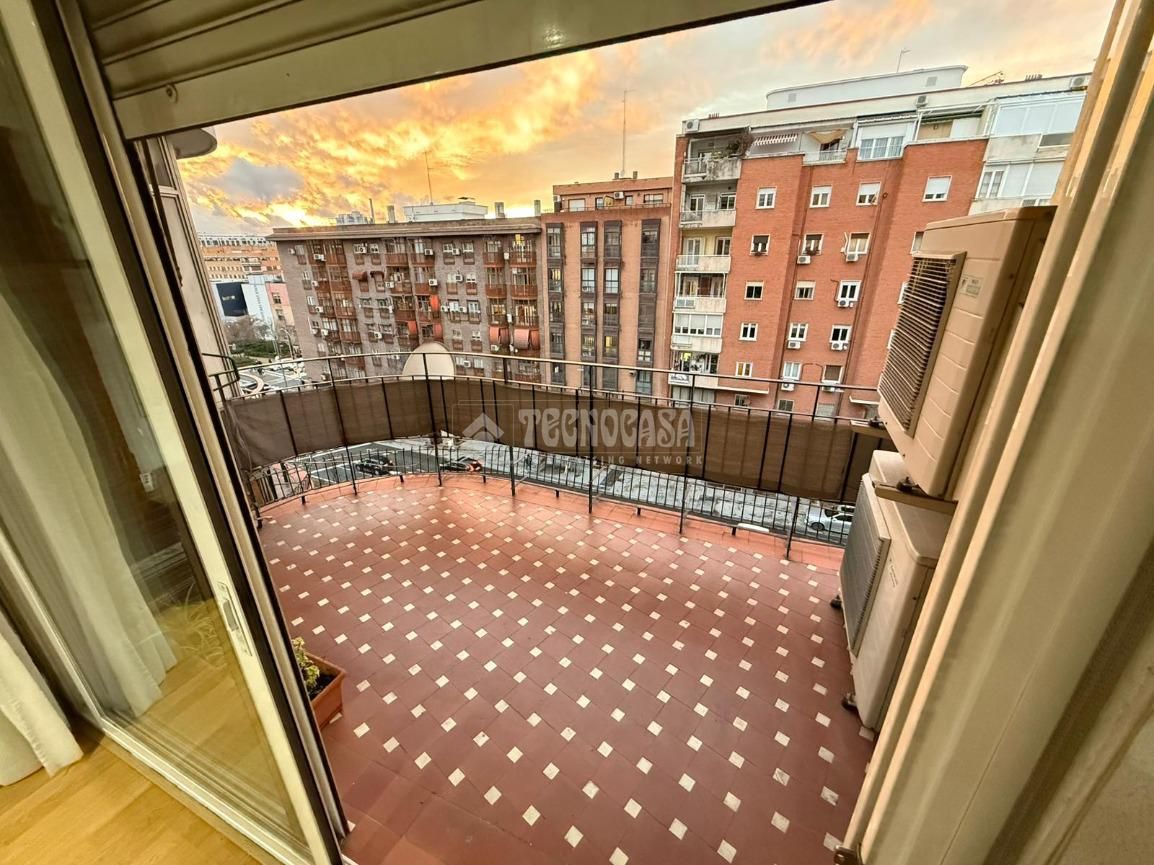 Terrace of Flat for sale in  Madrid Capital  with Air Conditioner, Heating and Terrace