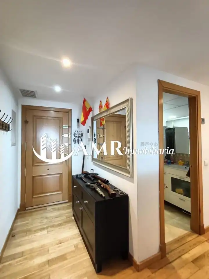 Wohnung zum Verkauf in Seseña mit Klimaanlage, Terrasse und Abstellraum