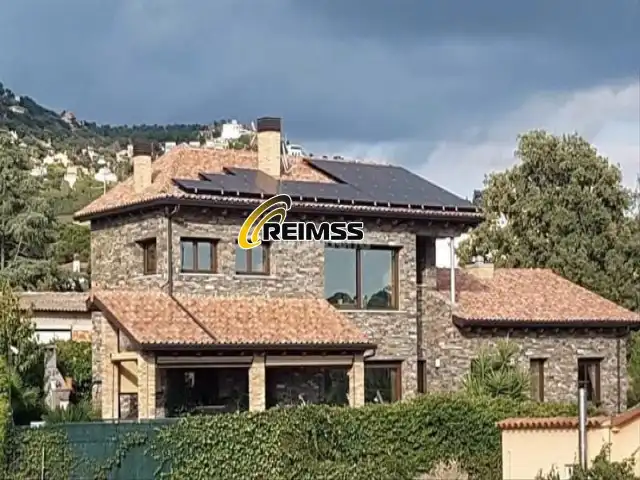 House with pool for sale in Santa Cristina Poble