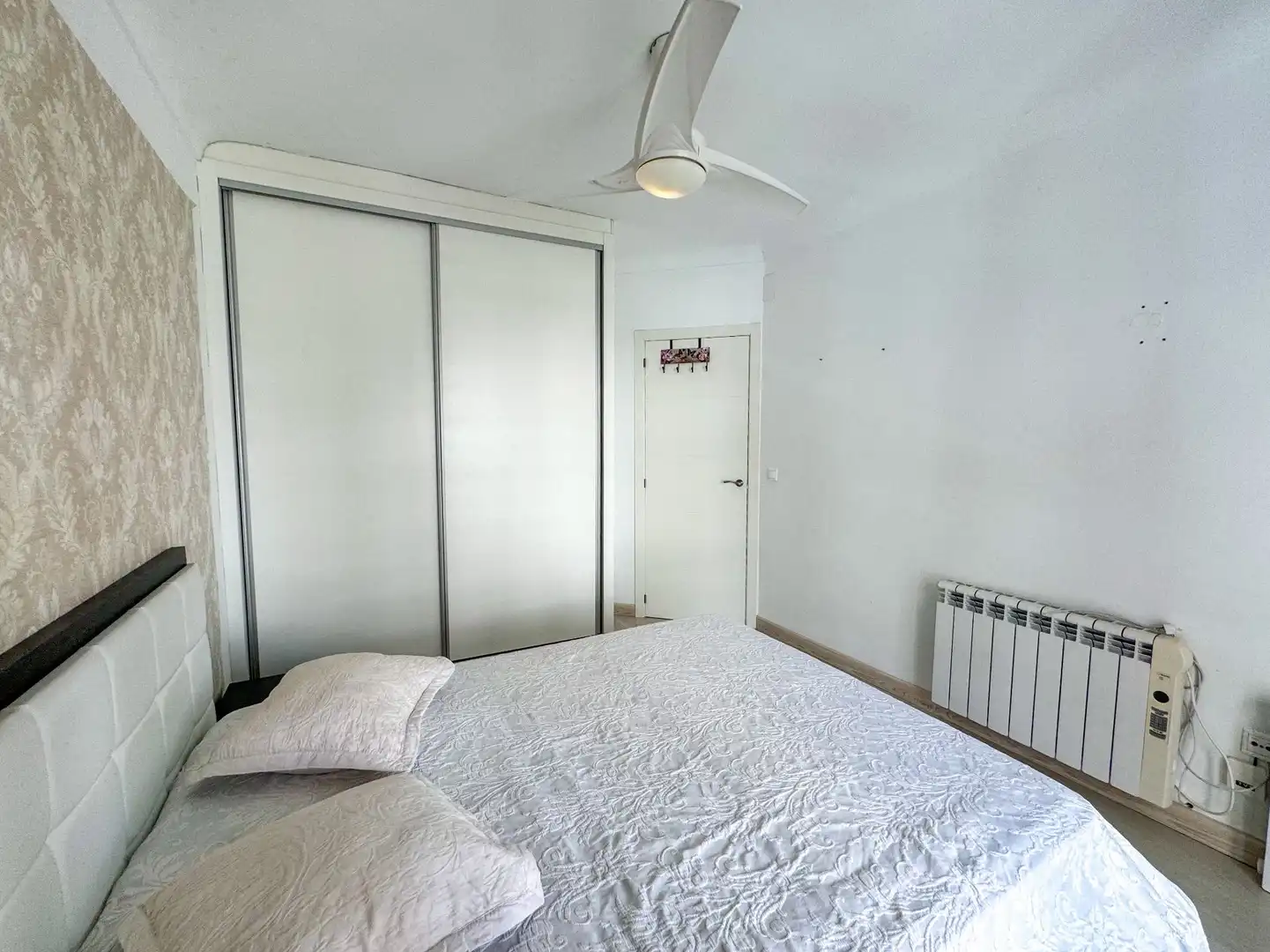 Habitación de Piso en venta en Torrevieja con Aire acondicionado, Terraza y Trastero
