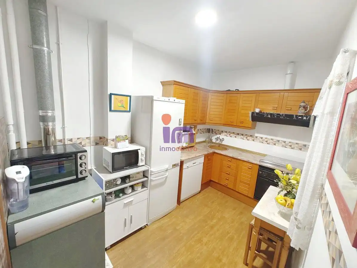 Casa con terraza en venta en Valdepeñas, imagen 3