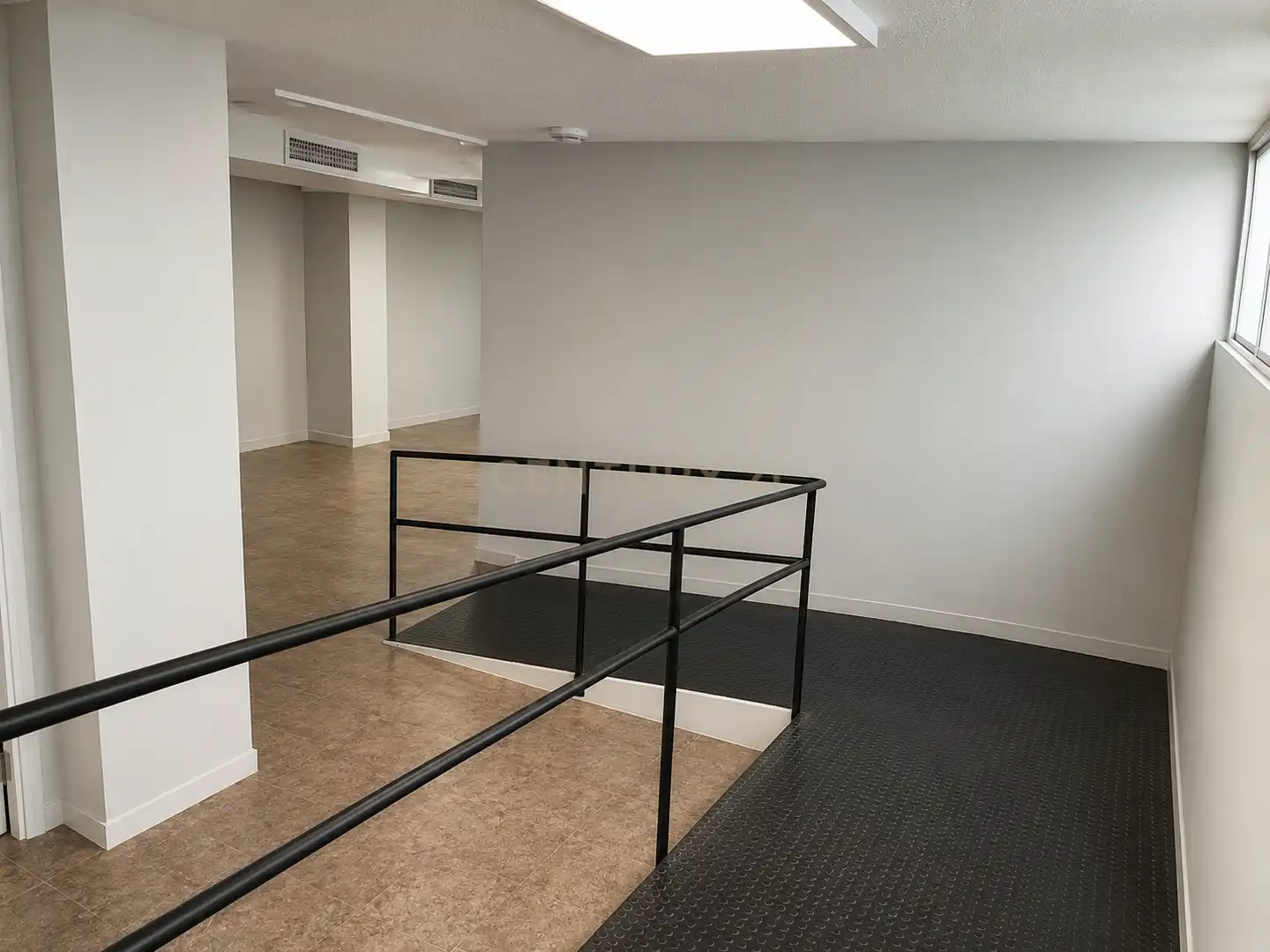 Business premises for sale in Calle de San Joaquín, 18, Majadahonda, Spain 18, imagen 3
