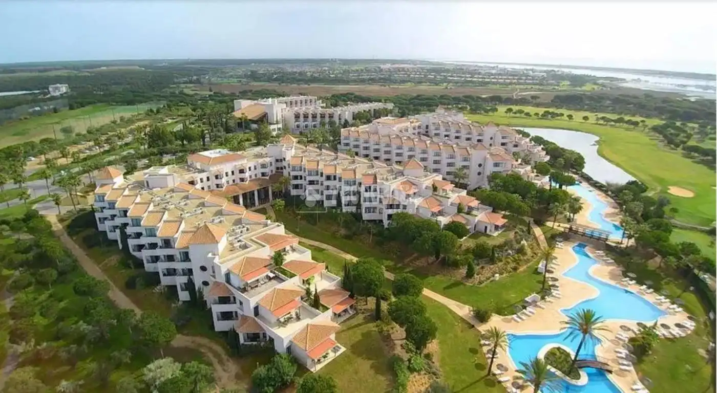 Außenansicht von Wohnung zum Verkauf in Cartaya mit Klimaanlage und Gemeinschaftspool